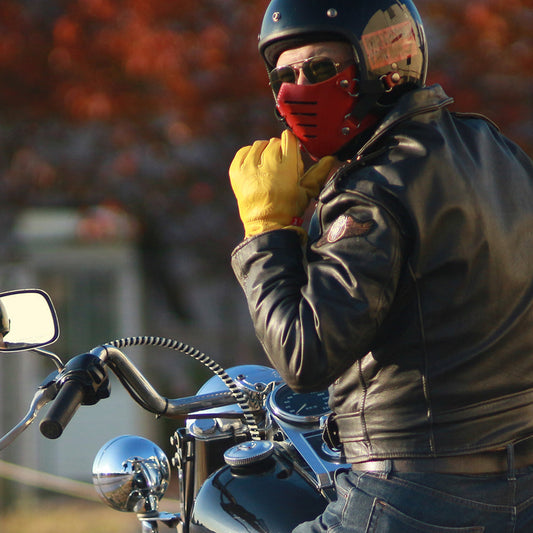 バイク用本革フェイスマスクの3つの効果：防寒・虫よけ・飛び石防止で快適ライディング
