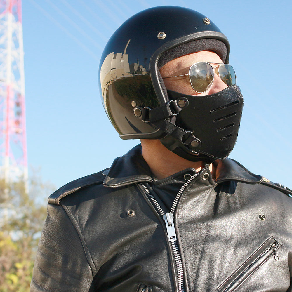 本革フェイスマスクの正しい装着方法｜ジェットヘルメットとの完璧な組み合わせ