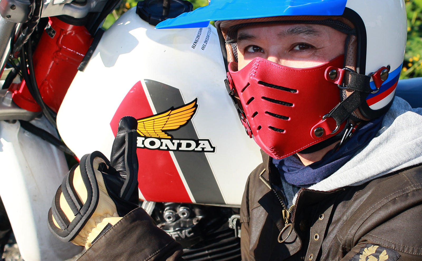 ライダーの顔を格好良く守る！防寒、虫、飛び石避け 本革フェイス